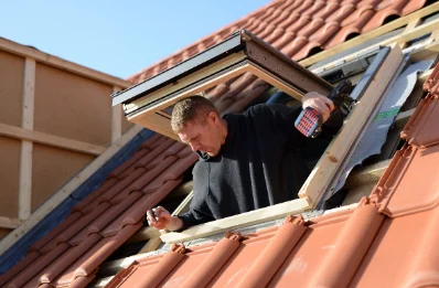 Pose de fenêtres de toit Velux à Sommesous